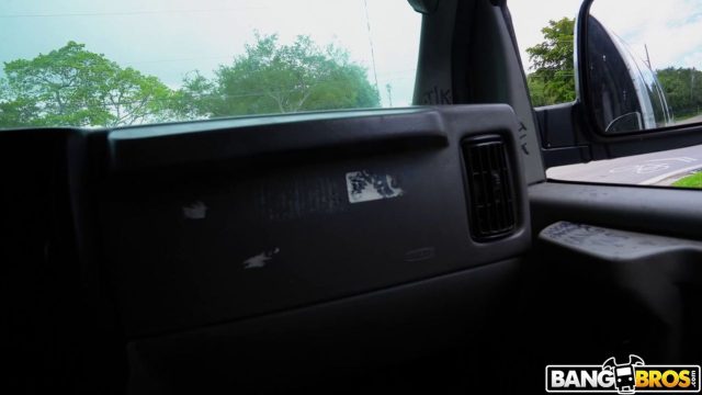 Basah-basahan Panas Xxlayna Marie Di Dalam Mobil Hujan Deras