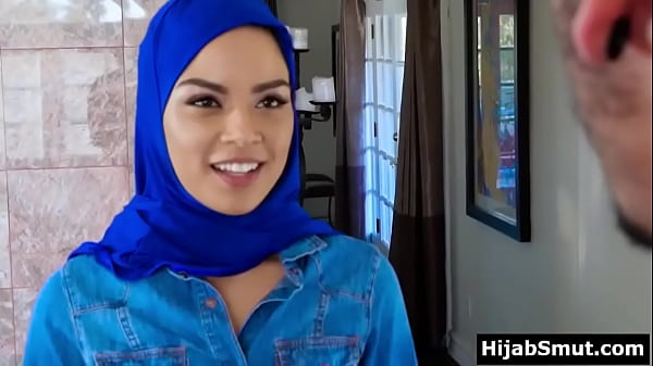 Gadis Muslimah Panas Digilir Bergantian Oleh Tukang Pindahan