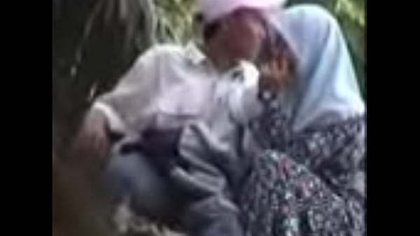 Goyangan Tangan Seksi Bertudung Malaysia