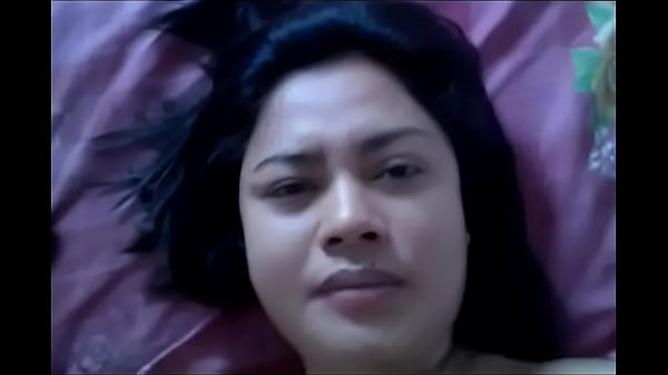 Mami Terseksi Digoyang Teman Suami Roni