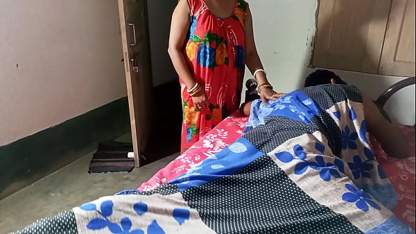 पत्नी के ऑफिस जाने के बाद पति ने नौकरानी को जबरदस्ती चोदा! साफ हिन्दी आवाज में