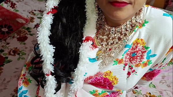 भाभी ने अपने सौतेले देवर के साथ जबरदस्त सेक्स का मजा लिया – हॉट हिंदी ऑडियो