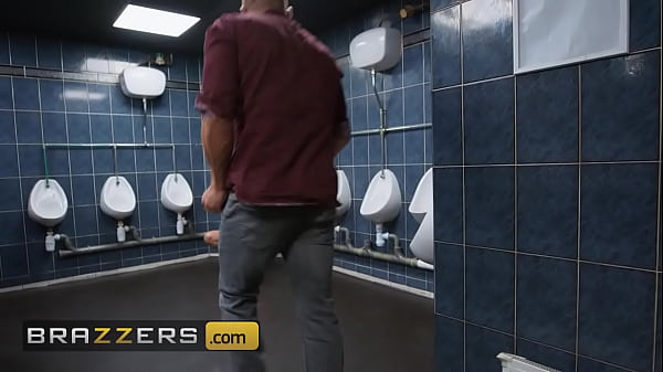 Goyang Liar Di Kamar Mandi Umum Yasmina Khan / Brazzers / Masukkan Kode Xvpromo Untuk Diskon Eksklusif