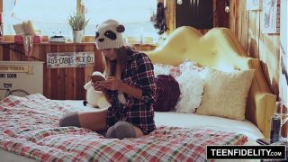 Kejutan Penuh Sperma Ayah Tiri Di Celah Basah Shyla Ryder