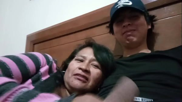 Goyang Mertua Yang Menggoda