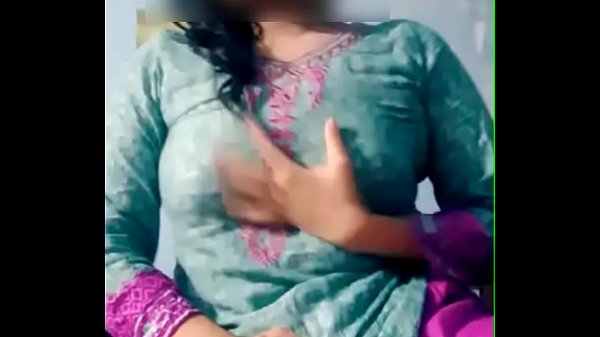 Gadis India Tak Puas Menggoda Diri Sendiri Di Webcam! Cewek Desi Seksi Pamer Payudara Besar