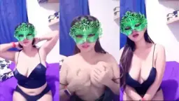 Montoknya Host Honeylive, Toket Bulat Menggoda