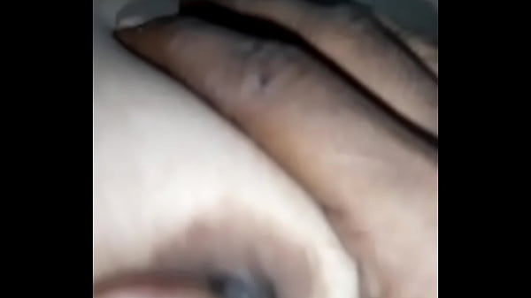 Hiru Si Bhabhi Goyang-goyang Bikin Mabuk Kepayang