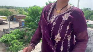 Bhabhi Bhojpuri Yang Nakal Menggoyang Tubuhnya, Suara Erotisnya Bikin Panas Telinga