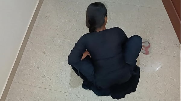 Gadis India Seksi, Pembersih Rumah, Digilir Pemilik Kamar Dengan Suara Erotis Menggoda