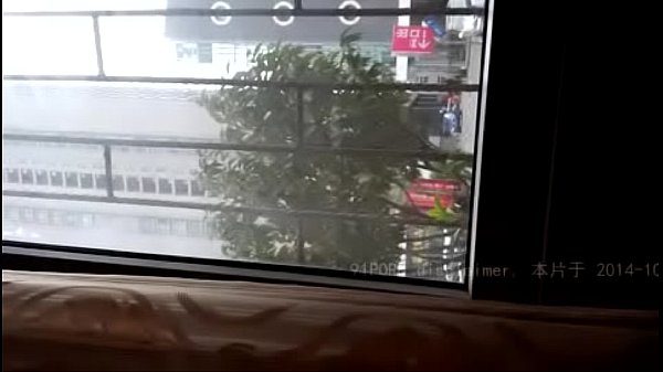 浩哥在饭桌上把闺蜜给干了