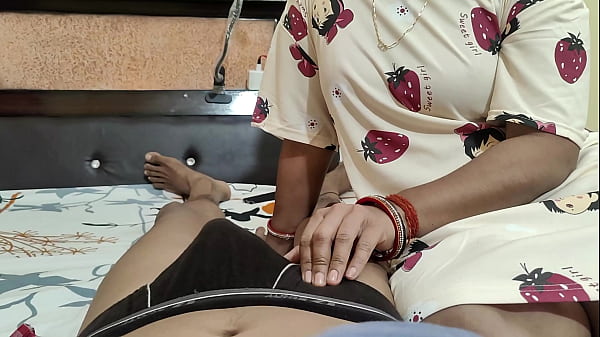Desi Jodde Ne Raat Mein Garam Romantic Sex Kiya, Indian Hindi Blue Film Wali Harkat