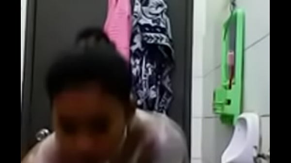 Gila, 4 Juta Lebih Orang Indonesia Suka Pamer Tubuh Seksi
