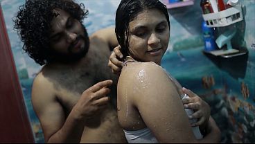 Abis Mandi, Kakak Tiri India Langsung Ngajak Main Panas-panasan Di Kamar.