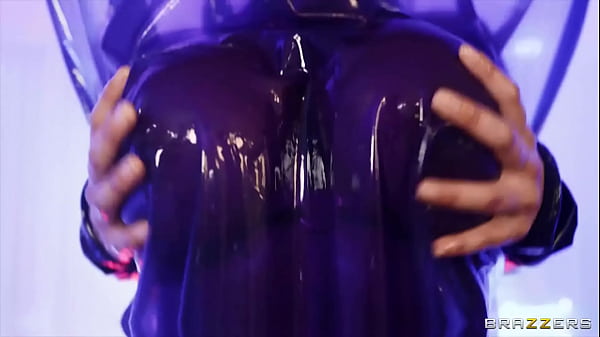 Mampir Ke Zona Basah: Nikmati Cum Thru 4 Dari Brazzers, Download Lengkap Di Sini