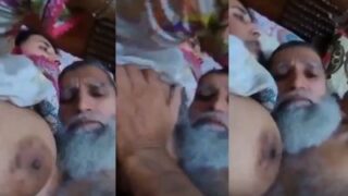 Bapak Tua Mesum Ngentot Istri Anaknya Sendiri, Gaya Bangladesh Yang Bikin Malu.