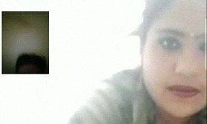 Desi Jalang Lagi Becek-becek Cuci Memek