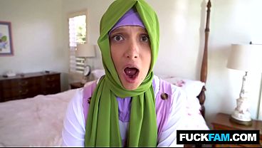 Hijabi Nafsunya Kebanjiran Kontol Pertama Bareng Izzy Lush & Donnie Rock