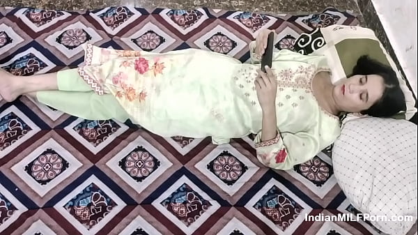 Cewek India Nonton Bokep Di Hp, Dijilat Dan Digenjot Abis-abisan Sama Kakak Tiri – Suara Hindi