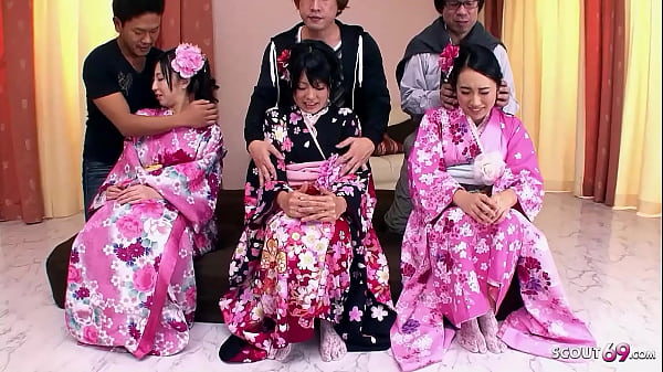 Langka Nih, Pesta Seks Jepang Bareng Tiga Cewek Jav Imut, Becek Dan Bulu Memek Lebat