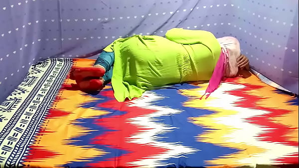 Tusuk Memek Pacar Cilik Radhika Sambil Nonton Video Hindi