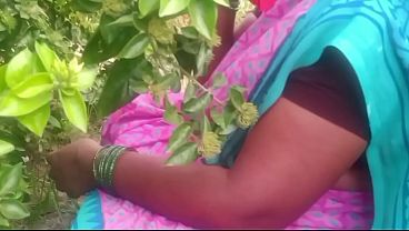 Bhabhi India Desa, Ngentot Liar Di Luar Rumah