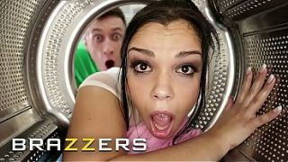 Tontonan Panas Brazzers – Gadget Macet, Kontol Nancep, Cewek-cewek Binal Ngajak Ngentot Di Kompilasi Bintang Terbesar Brazzers