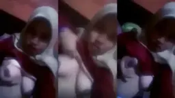 Hijab Basah Sange Sendiri, Ngocok Sambil Bayangin Kontol.