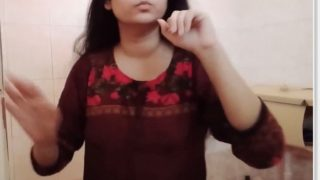 Video Mandi Bugil Bhabhi Desi Rambut Panjang, Klip Panas Bikin Ngiler