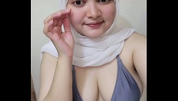 Awal Mula Goyang Twerk Pakai Hijab, Bikin Makin Basah Lihatnya