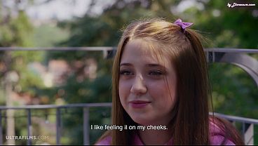 Tribut Liat Memek Leah Maus Si Bokep Rusia Meronce Sampe Crot