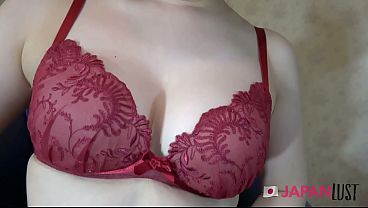 Bokep Jepang Montok, Memeknya Dikocok Sampai Penuh Air Mani.