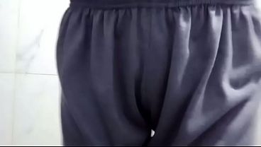Desi Istri Lagi Ngarep Video Hot, Langsung Ngeces Lihat Goyangannya.