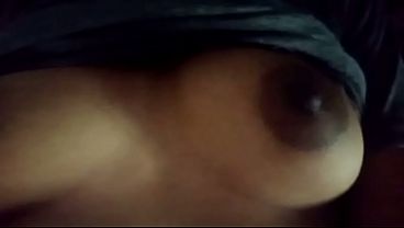 Desi Pelacur Bugil Pamer Tete Alami