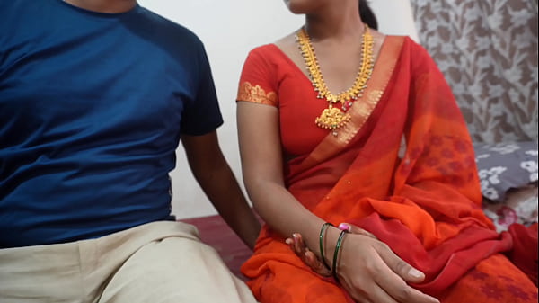 25 साल की मास्टरबेटर टीचर ने अपने छात्र के साथ जोरदार सेक्स किया, हिंदी ऑडियो में सुनो
