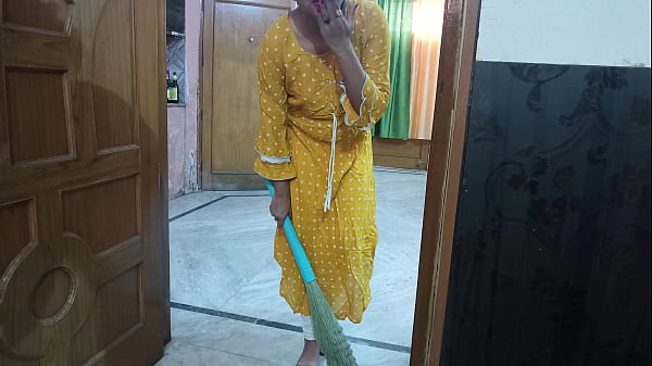 Desi Arab Bhabhi – Malu-malu Tapi Toket Gede, Ngentot Bosnya, Seru Banget Pakai Suara Hindi