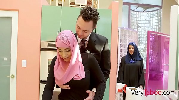 Anjing, Anak Tiri Arab Berhijab Ngewe Ella Knox Sampai Mampus.