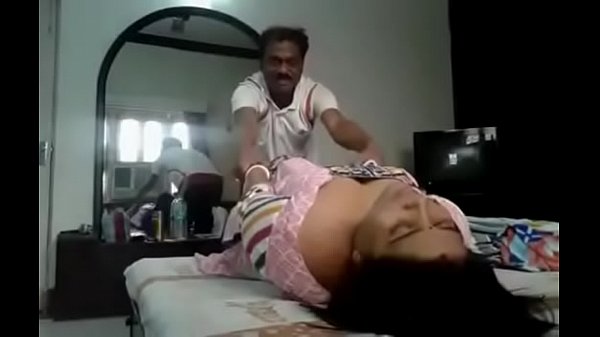 Payudara India Yang Montok Dan Menggoda