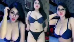 Bayife Berkacamata, Toket Gede Montok, Bikin Ngaceng.