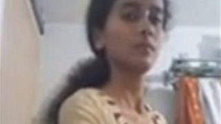 Tonton Video Mandi Sendirian Si Desi Seksi Tubuh Ramping Bikin Makin Panas