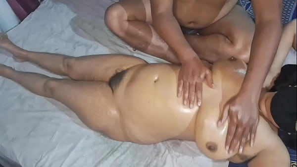Desi Indian Hot Bhabhi Pijat Bugil Full, Siap Digaruk
