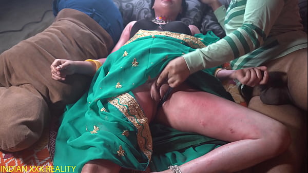 Gila! Ngentot Sama Ibu Tiri Dan Anak Tiri Dalam Bahasa Hindi