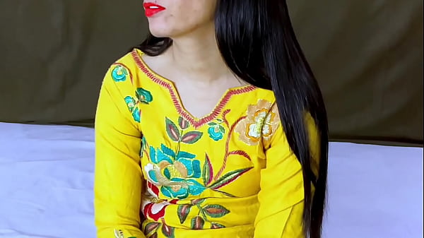 Istri Tetangga Main Sama Mertua Di Kamar Belakang
